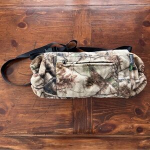 Cabelas Thinsulafe Muff Camouflage Men's Bag